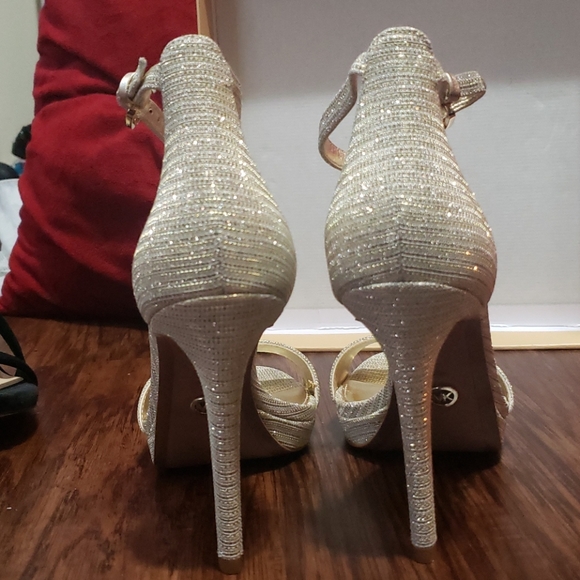 Michael Kors Hutton Sandal Glitter Chain Mesh - Picture 3 of 4